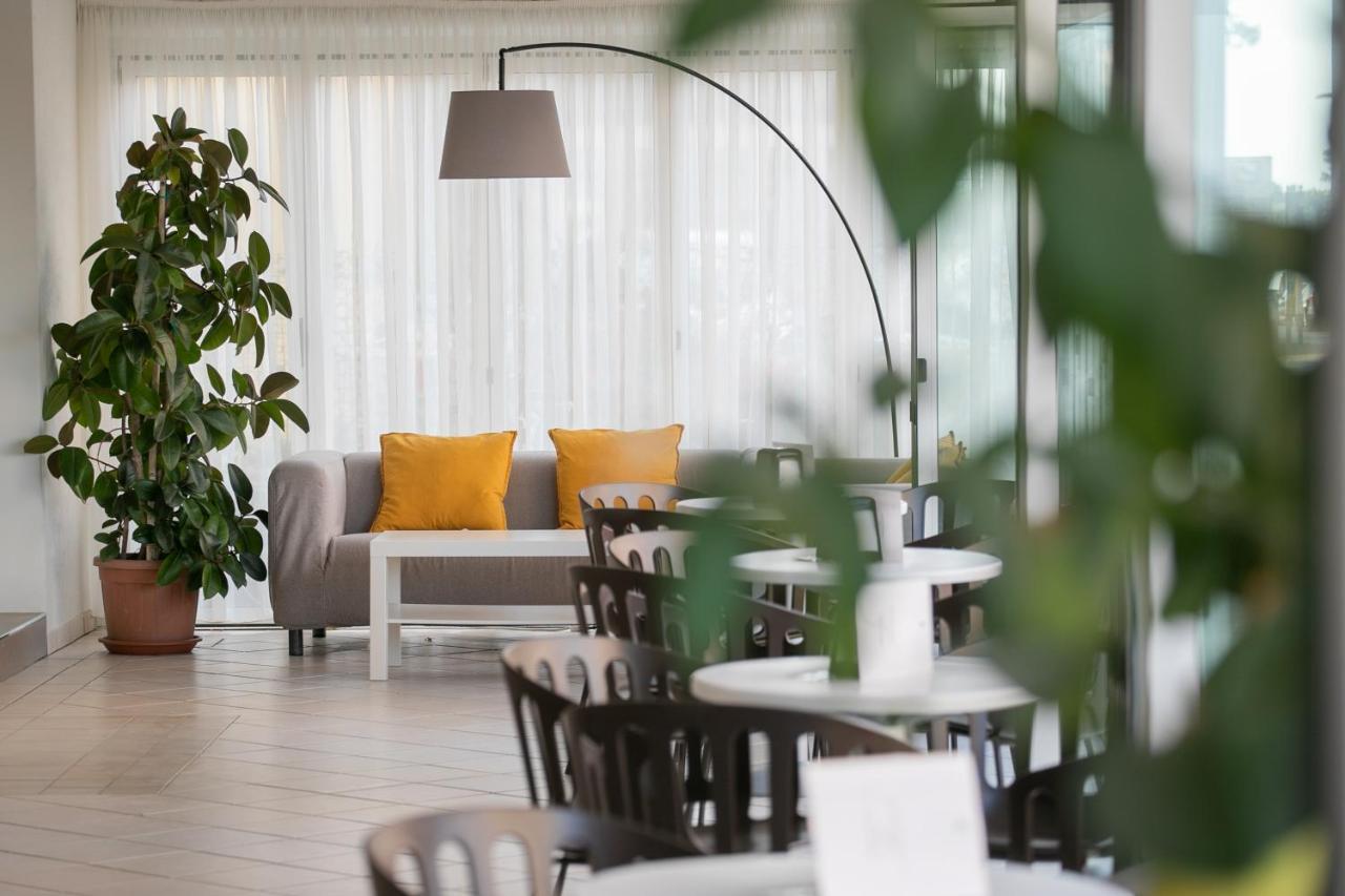 Hotel Benvenuto Caorle Exteriör bild