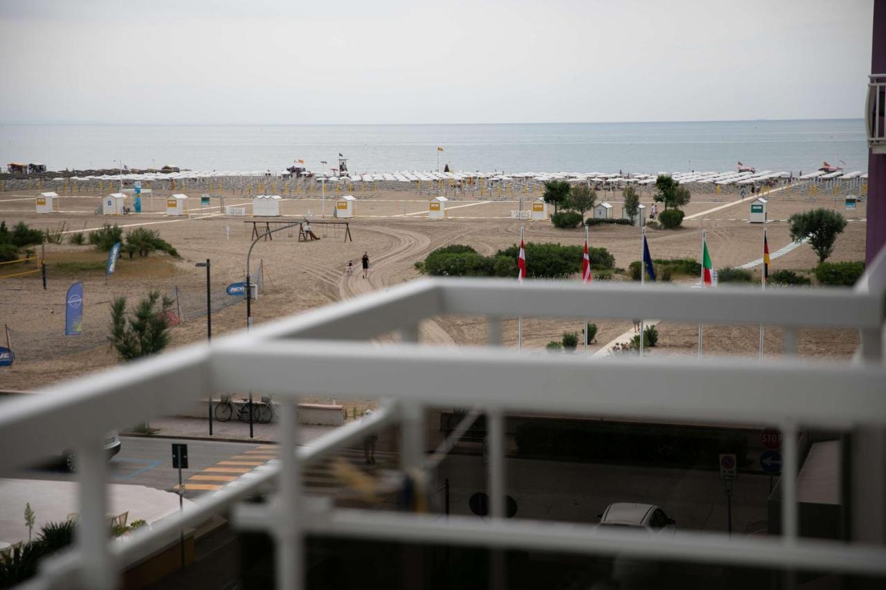 Hotel Benvenuto Caorle Exteriör bild