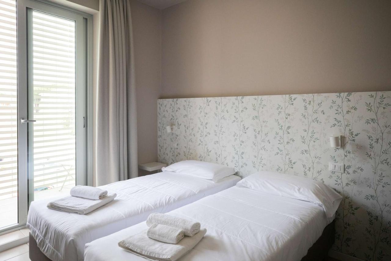Hotel Benvenuto Caorle Exteriör bild