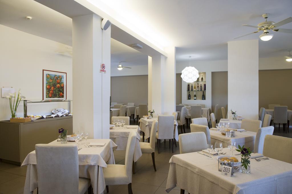Hotel Benvenuto Caorle Exteriör bild